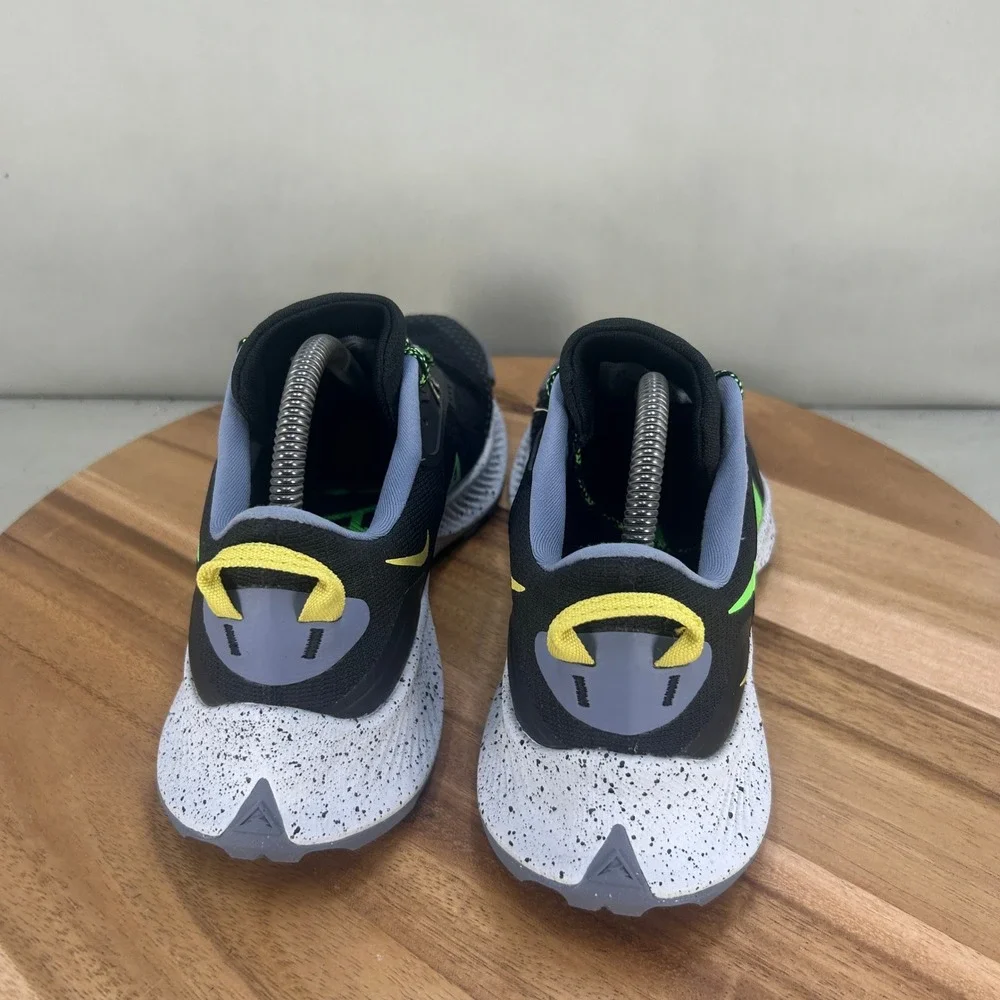 Nike Pegasus Trail 3 Black Lime Green Running Shoes DA8697-004 Mens Size 8.5